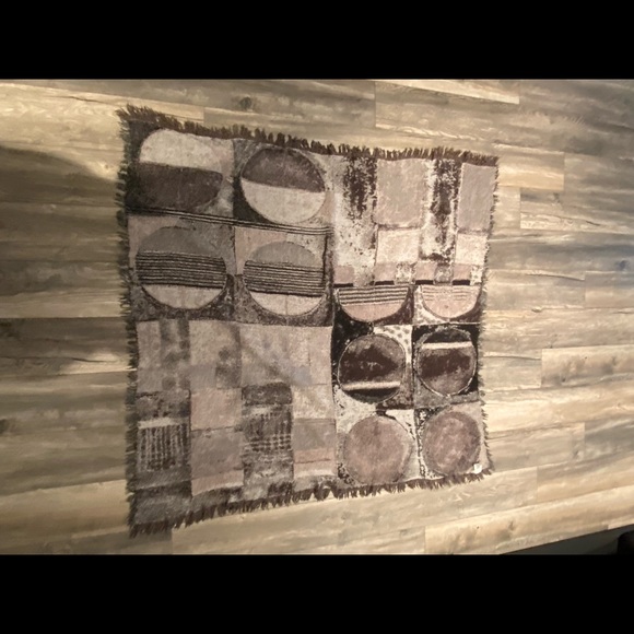 Aritzia Blanket Scarf - Picture 5 of 5